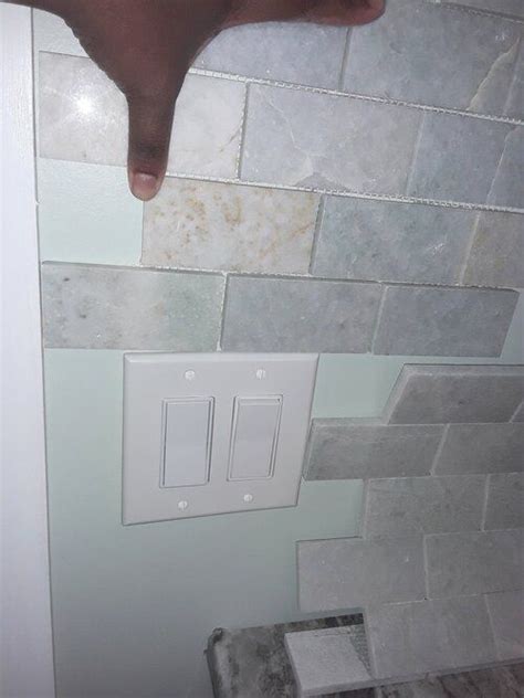 how to handle backsplash outlet